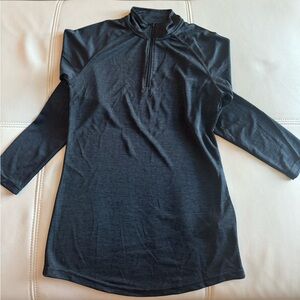 Woman’s long sleeve black pullover